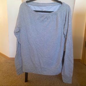 Nike DriFit Sweatshirt Gray Size Small